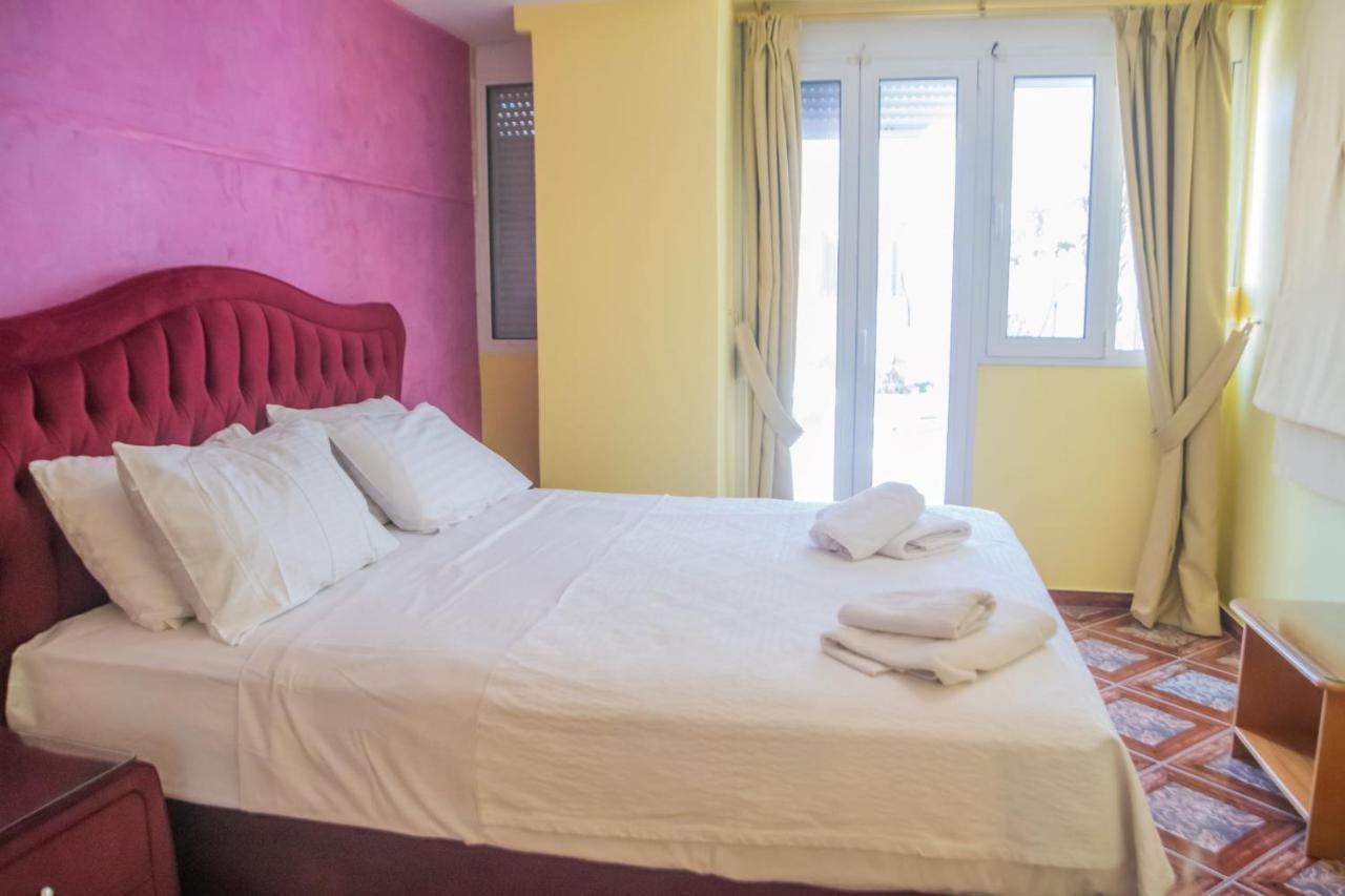 Hotel Astoria Igoemenitsa Buitenkant foto