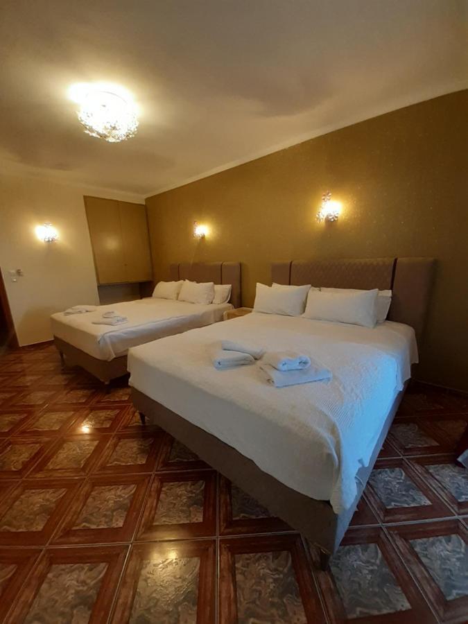 Hotel Astoria Igoemenitsa Buitenkant foto
