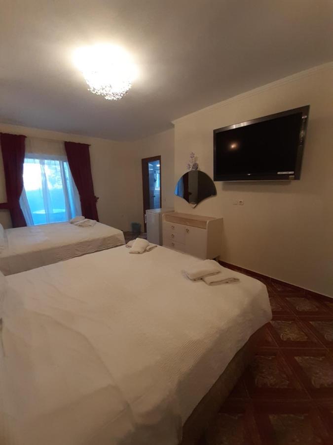 Hotel Astoria Igoemenitsa Buitenkant foto